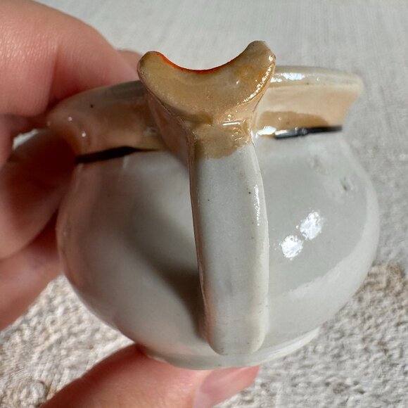 Novelty Mini Chamber Pot Ashtray " Here is my Regards " Quote Ashtray - Picture 2 of 7